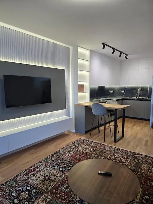 Lake View Apartment Τίρανα
